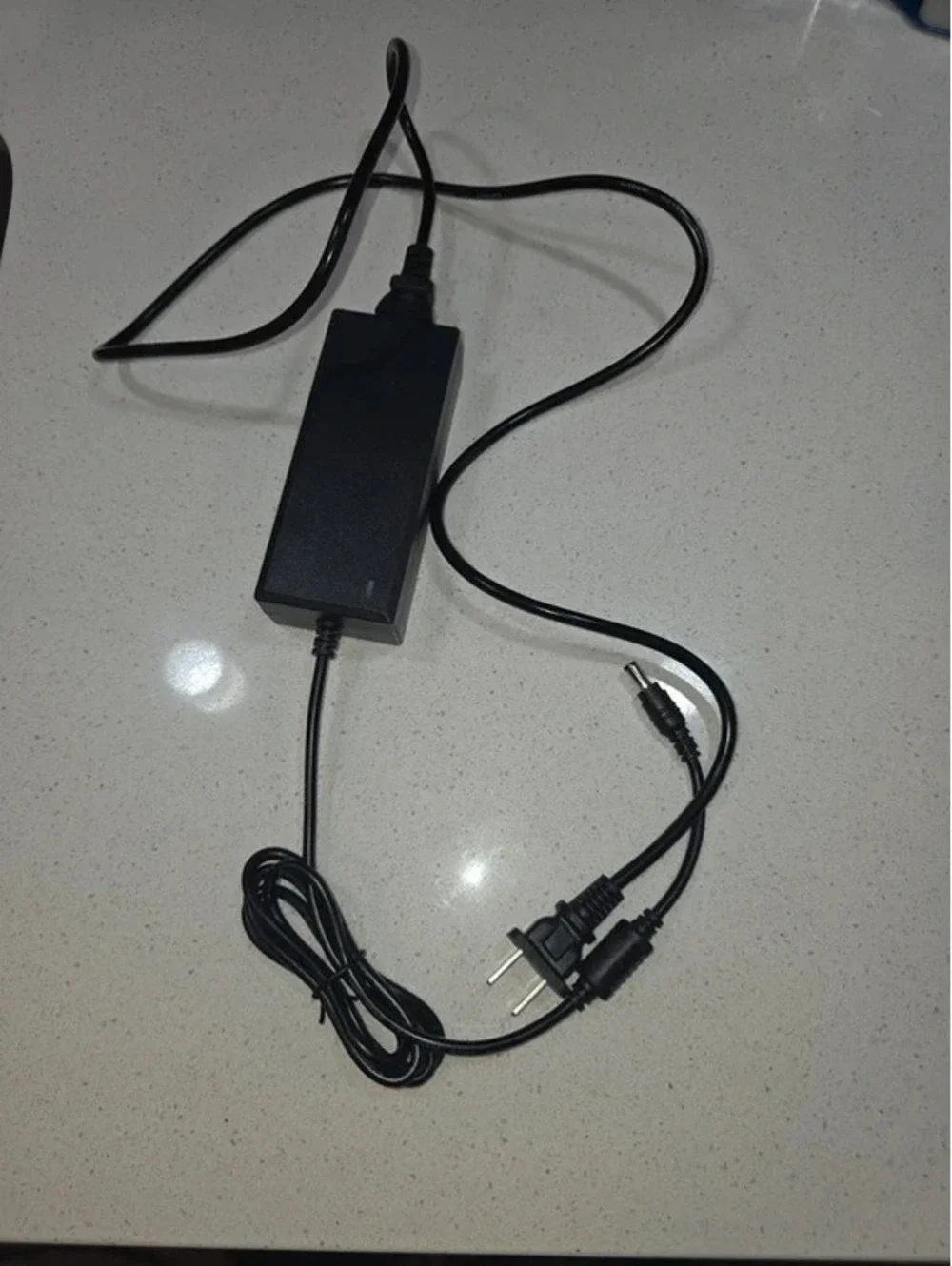 World Wide Input Voltage 100-240VAC 50/60Hz